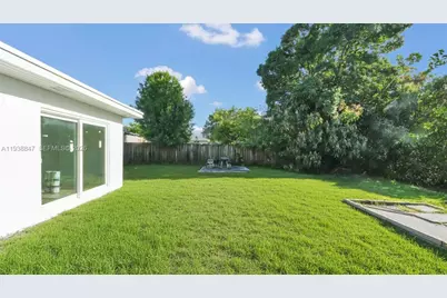 649 NW 24th Ave, Fort Lauderdale, FL 33311 - Photo 19