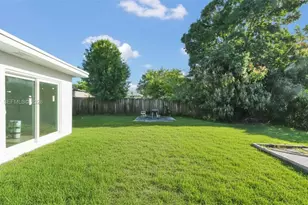 649 NW 24th Ave, Fort Lauderdale, FL 33311 - Photo 19