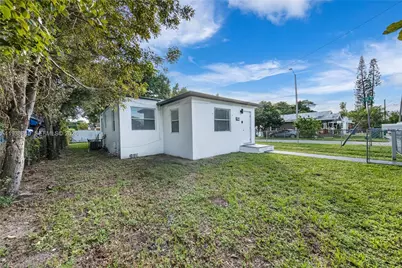 1244 NW 45th St, Miami, FL 33142 - Photo 15