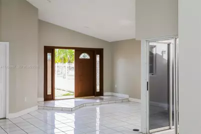 5860 SW 150th Ave, Miami, FL 33193 - Photo 5