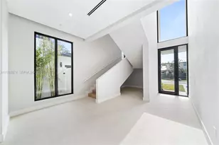 1117 SE 9th St, Fort Lauderdale, FL 33316 - Photo 13