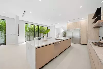 1117 SE 9th St, Fort Lauderdale, FL 33316 - Photo 5