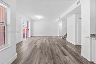 6141 NW 115th Pl #359, Doral, FL 33178 - Photo 7
