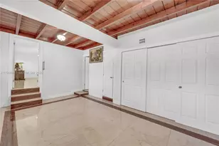 110 W Shore Dr W, Miami, FL 33133 - Photo 21