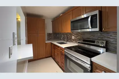 4360 NW 79th Ave #1F, Doral, FL 33166 - Photo 11