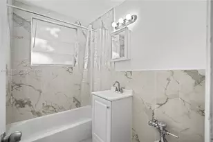 4172 Chase Ave, Miami Beach, FL 33140 - Photo 17