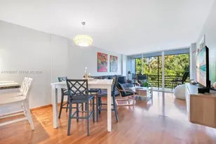 105 Royal Pk Dr, Oakland Park, FL 33309 - Photo 13