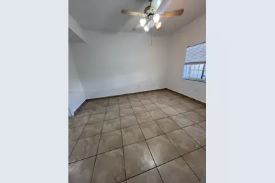 17455 NW 75th Pl #104, Hialeah, FL 33015 - Photo 7
