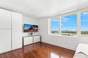 2301 Collins Ave, Miami Beach, FL 33139 - Photo 7