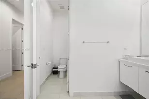 8144 NW 43rd St, Doral, FL 33166 - Photo 19