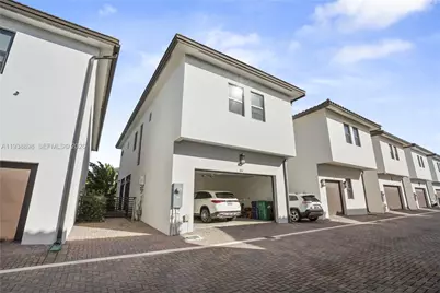 8144 NW 43rd St, Doral, FL 33166 - Photo 33