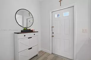 8251 San Carlos Cir, Tamarac, FL 33321 - Photo 7