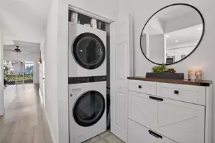 8251 San Carlos Cir, Tamarac, FL 33321 - Photo 19