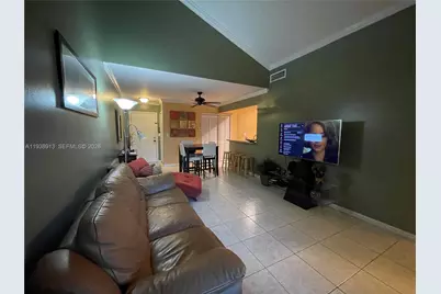 9711 Fontainebleau Blvd #D203, Miami, FL 33172 - Photo 9