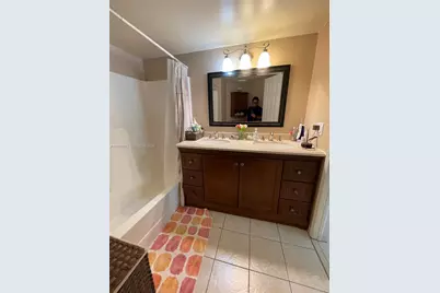 9711 Fontainebleau Blvd #D203, Miami, FL 33172 - Photo 23