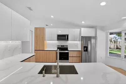 14300 SW 152nd Pl, Miami, FL 33196 - Photo 3