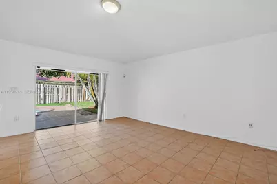 14300 SW 152nd Pl, Miami, FL 33196 - Photo 9