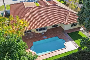 14300 SW 152nd Pl, Miami, FL 33196 - Photo 1