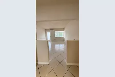 330 74th St #16, Miami Beach, FL 33141 - Photo 9