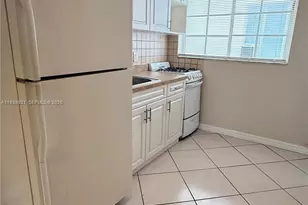 330 74th St, Miami Beach, FL 33141 - Photo 15