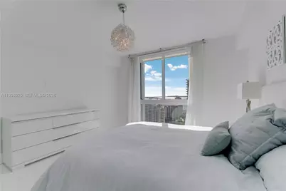 325 S Biscayne Blvd #3723, Miami, FL 33131 - Photo 15
