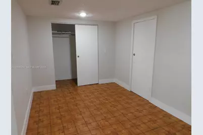 846 W 31st St #-, Hialeah, FL 33012 - Photo 11