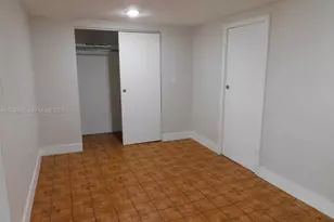 846 W 31st St, Hialeah, FL 33012 - Photo 11