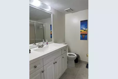 5580 Lakeside Dr #205, Margate, FL 33063 - Photo 9