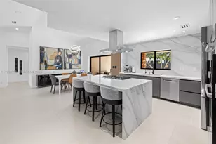 7910 NW 169th Terrace, Miami Lakes, FL 33016 - Photo 13