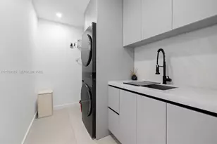 7910 NW 169th Terrace, Miami Lakes, FL 33016 - Photo 39