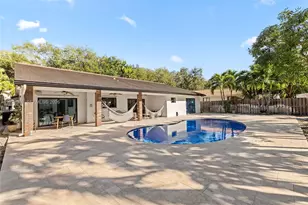 7910 NW 169th Terrace, Miami Lakes, FL 33016 - Photo 25