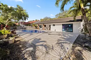 7910 NW 169th Terrace, Miami Lakes, FL 33016 - Photo 23