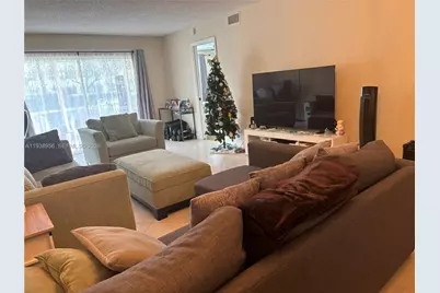7120 S Devon Dr #110, Tamarac, FL 33321 - Photo 9
