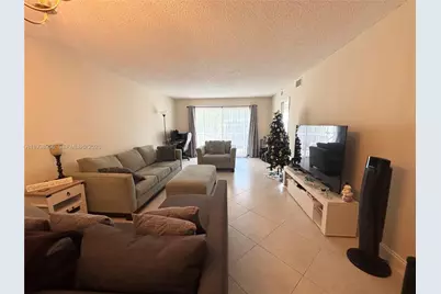 7120 S Devon Dr #110, Tamarac, FL 33321 - Photo 7