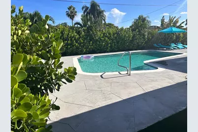 6900 SW 3rd St, Pembroke Pines, FL 33023 - Photo 15