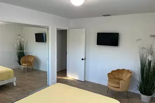 6900 SW 3rd St, Pembroke Pines, FL 33023 - Photo 7