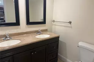 10400 SW 108th Ave, Miami, FL 33176 - Photo 5