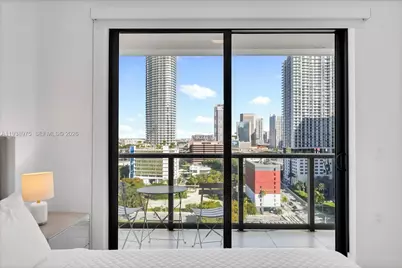 239 SW 9th St #1603, Miami, FL 33130 - Photo 13