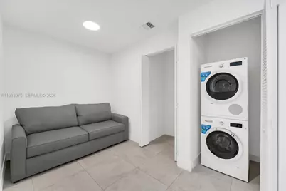 239 SW 9th St #1603, Miami, FL 33130 - Photo 9