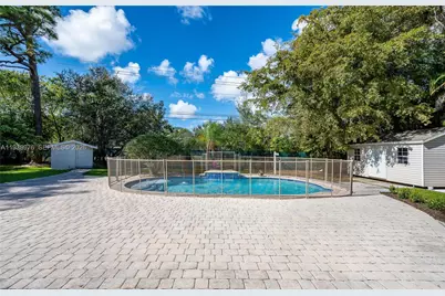 5626 SW 69th Ave, Miami, FL 33143 - Photo 31