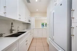 5626 SW 69th Ave, Miami, FL 33143 - Photo 13