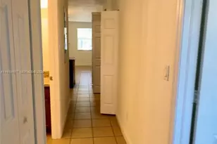 917 SW 147th Ave, Pembroke Pines, FL 33027 - Photo 15