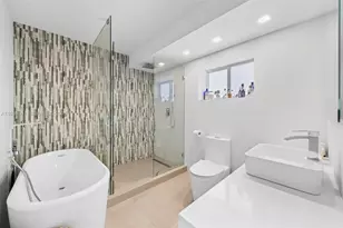 918 NE 26th Ave, Hallandale Beach, FL 33009 - Photo 35