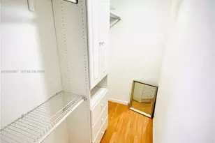 4705 NW 7th St, Miami, FL 33126 - Photo 13