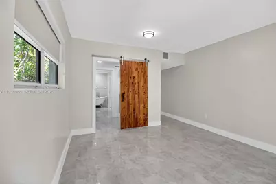 6090 SW 63rd Ave, South Miami, FL 33143 - Photo 17