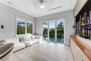 4819 University Dr, Coral Gables, FL 33146 - Photo 23