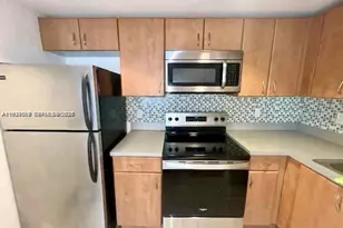 7326 Collins Ave, Miami Beach, FL 33141 - Photo 7