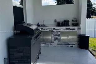 11 Connecticut Rd, Lehigh Acres, FL 33936 - Photo 7