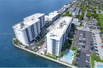 7501 E Treasure Dr #3M, North Bay Village, FL 33141 - Photo 1