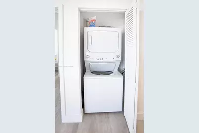 121 NE 34th St #2616, Miami, FL 33137 - Photo 25